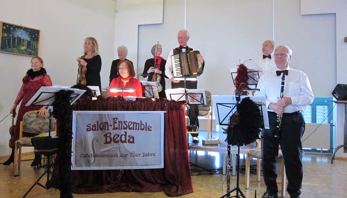 Das Salon-Ensemble Beda unterstützt mit den Spenden der Besucher zum wiederholten Mal die Arbeit der ambulanten Ökumenischen
                        Hospizgruppe e.V. die Schwerkranke, Sterbende und Trauernde in der Region Meckenheim, Rheinbach und Swisttal ehrenamtlich betreut.